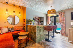 Photo 17- click for photo gallery